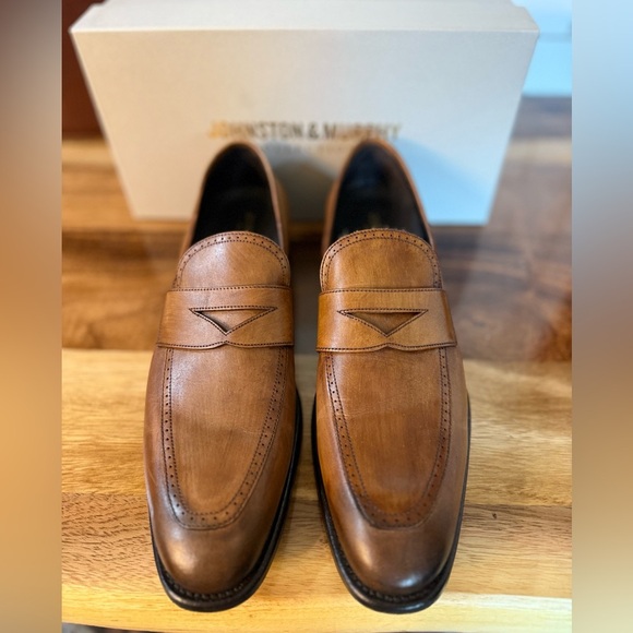 Johnston & Murphy Collection Ellsworth Loafer. Made in Italy - Picture 1 of 5